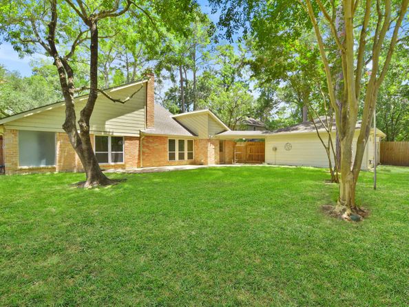 1910 Lakeville Drive, Houston TX 77339