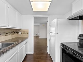7204 Crownwest Street 7204, Houston TX 77072