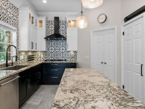 263 Bristol Bend Circle, The Woodlands TX 77382