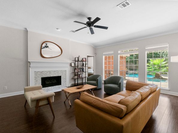 263 Bristol Bend Circle, The Woodlands TX 77382