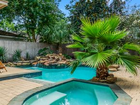263 Bristol Bend Circle, The Woodlands TX 77382