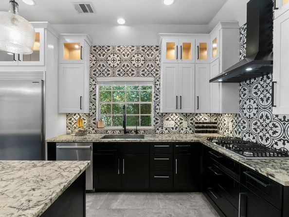 263 Bristol Bend Circle, The Woodlands TX 77382