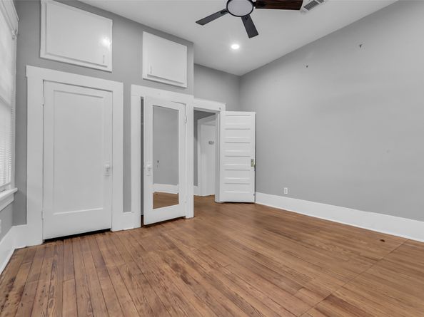 4303 Mckinney Street, Houston TX 77023
