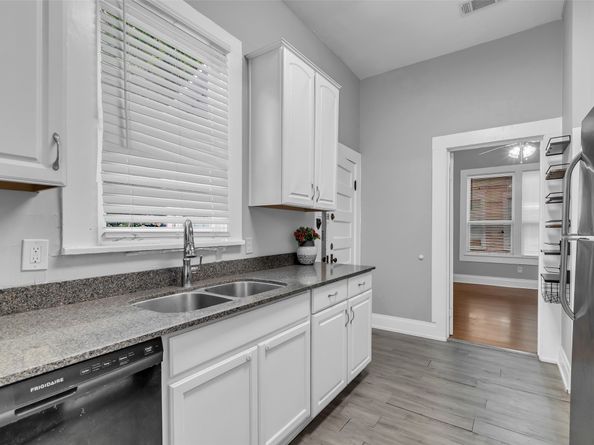 4303 Mckinney Street, Houston TX 77023