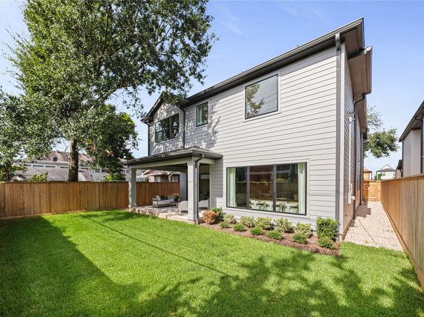 1016 Alexander Street, Houston TX 77008
