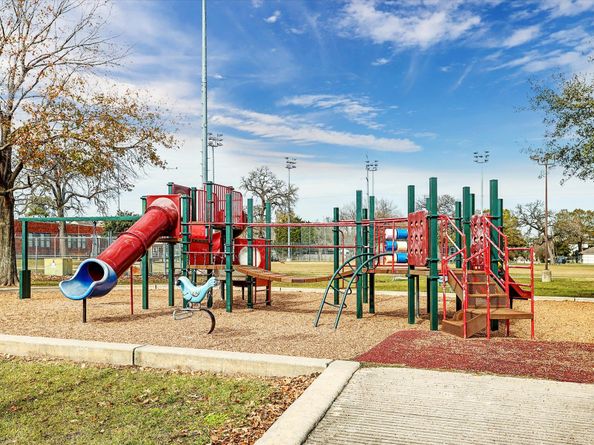 1016 Alexander Street, Houston TX 77008
