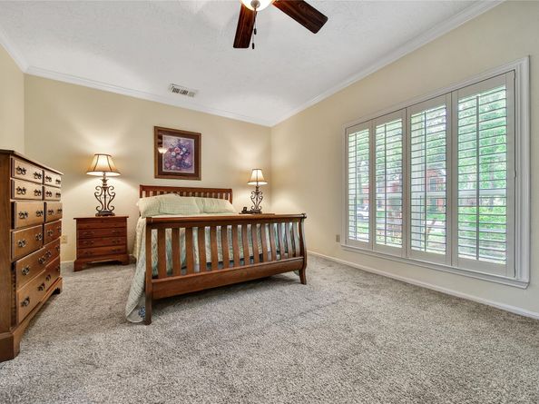 11 Outervale Place, The Woodlands TX 77381