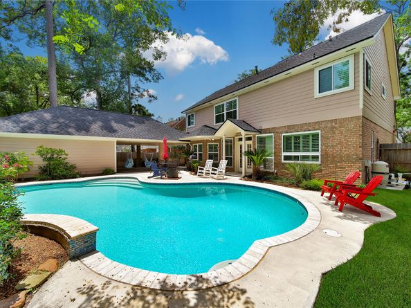 11 Outervale Place, The Woodlands TX 77381