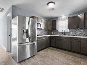 7508 Glass Street, Houston TX 77016