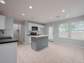 31 Shimmer Pond Place, Conroe TX 77385