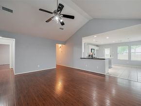 31 Shimmer Pond Place, Conroe TX 77385