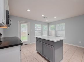 31 Shimmer Pond Place, Conroe TX 77385