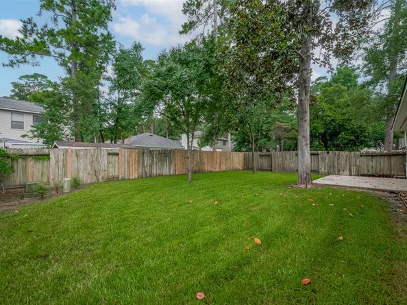 31 Shimmer Pond Place, Conroe TX 77385