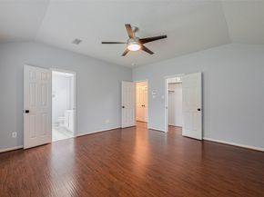31 Shimmer Pond Place, Conroe TX 77385
