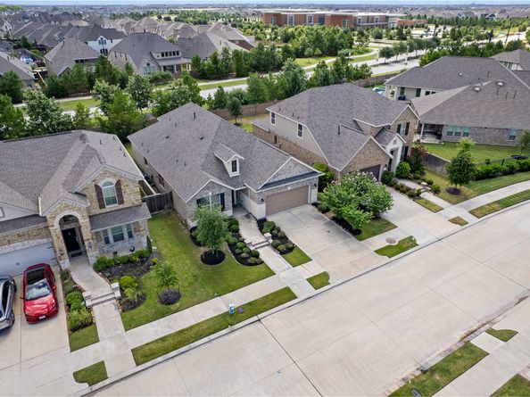 15418 Hill Country Oaks Lane, Cypress TX 77433