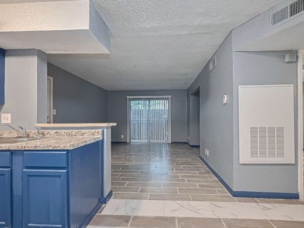 12615 Brookglade Circle 403, Houston TX 77099