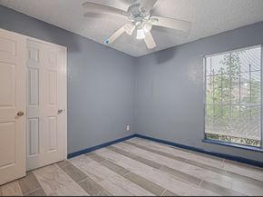 12615 Brookglade Circle 403, Houston TX 77099