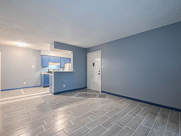 12615 Brookglade Circle 403, Houston TX 77099