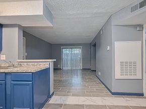 12615 Brookglade Circle 403, Houston TX 77099