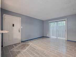12615 Brookglade Circle 403, Houston TX 77099