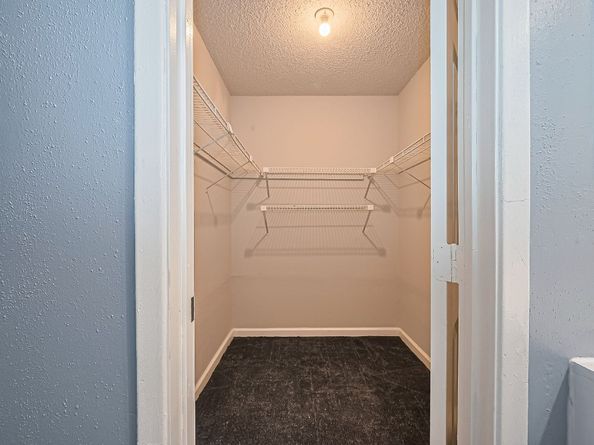 12615 Brookglade Circle 403, Houston TX 77099
