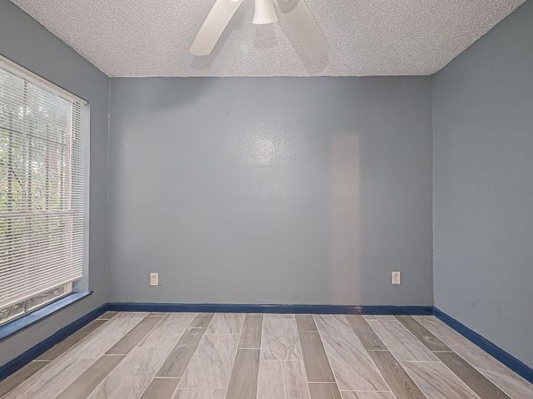 12615 Brookglade Circle 403, Houston TX 77099