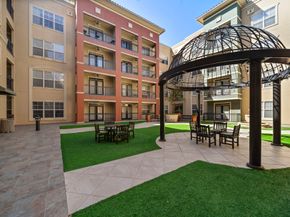 1711 Old Spanish Trail 114, Houston TX 77054