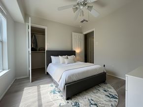 16623 Newglen Lane, Houston TX 77084