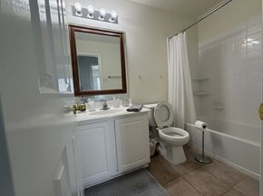 16623 Newglen Lane, Houston TX 77084