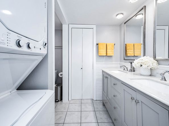 5052 Glenmont Drive F6, Houston TX 77081