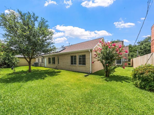 6639 Fairfield Street, Houston TX 77023