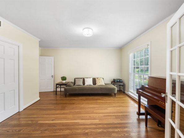 6639 Fairfield Street, Houston TX 77023