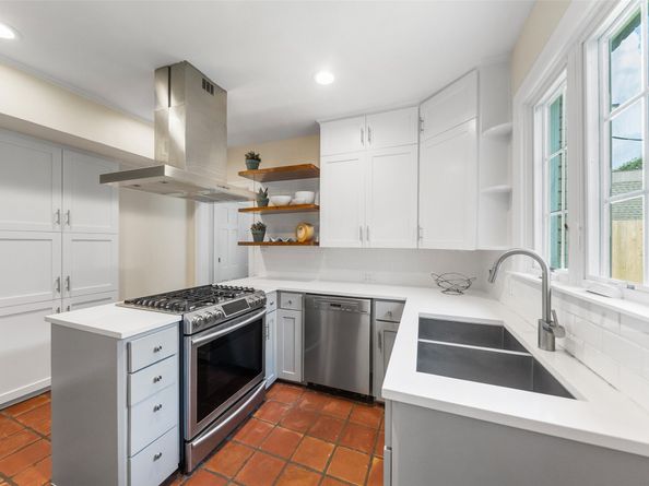 6639 Fairfield Street, Houston TX 77023