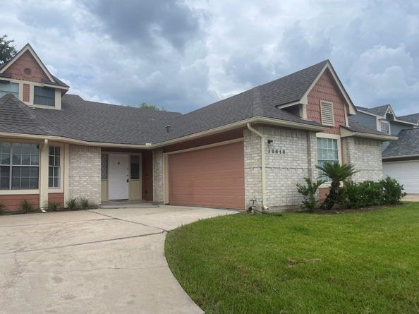 12810 Ashford Knoll Drive, Houston TX 77082
