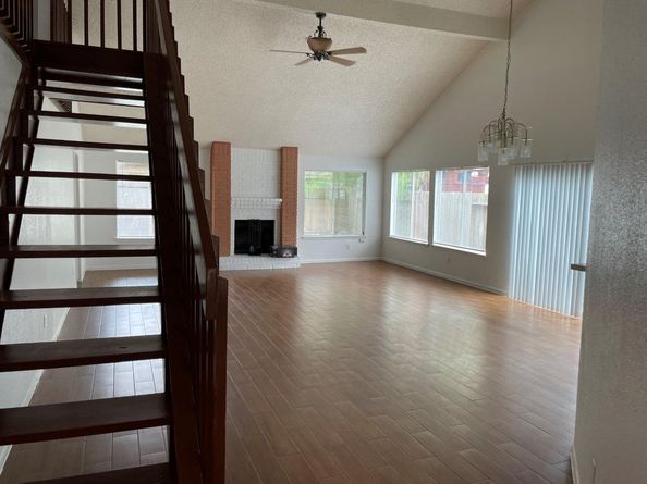 12810 Ashford Knoll Drive, Houston TX 77082