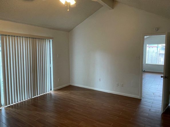 12810 Ashford Knoll Drive, Houston TX 77082