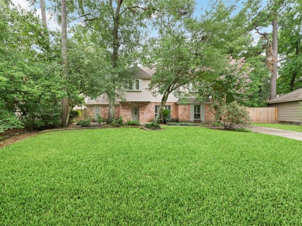 13 Woodhaven Wood Drive, The Woodlands TX 77380