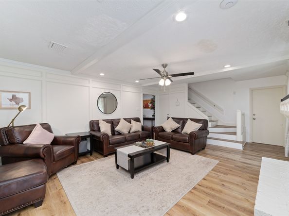 13 Woodhaven Wood Drive, The Woodlands TX 77380