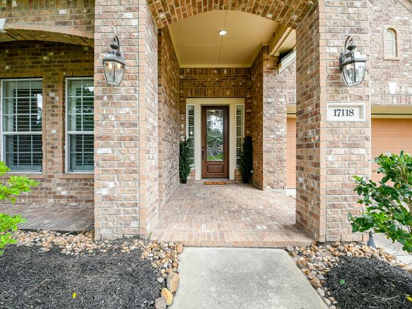 17118 Saddle Mountain Lane, Humble TX 77346