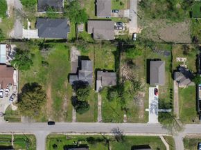 410 Clinton Park Street, Houston TX 77029