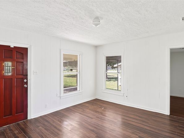 410 Clinton Park Street, Houston TX 77029