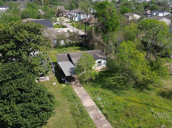 410 Clinton Park Street, Houston TX 77029