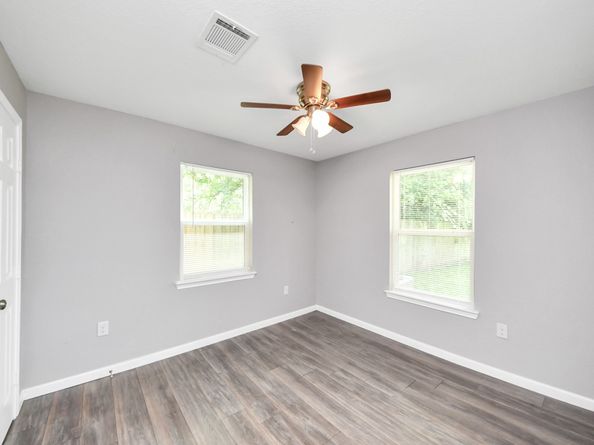 4522 Larkspur Street, Houston TX 77051
