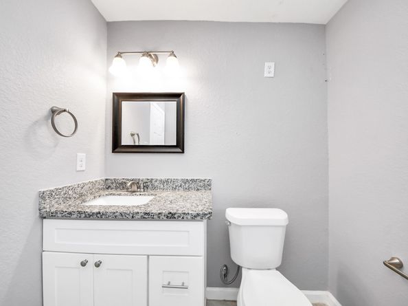 4522 Larkspur Street, Houston TX 77051