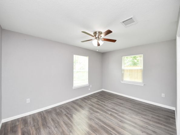 4522 Larkspur Street, Houston TX 77051