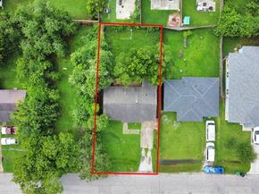 4522 Larkspur Street, Houston TX 77051