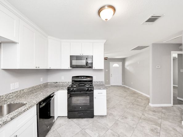 4522 Larkspur Street, Houston TX 77051