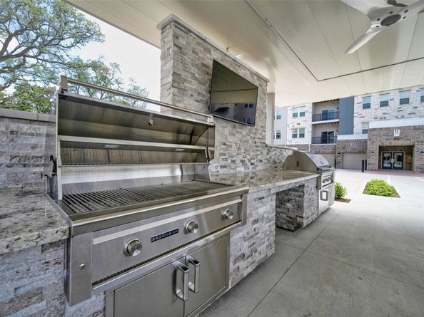 6804 Westview Drive 1407, Houston TX 77055