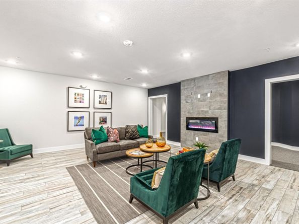 6804 Westview Drive 1407, Houston TX 77055