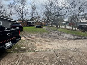 7909 Dixie Drive, Houston TX 77087